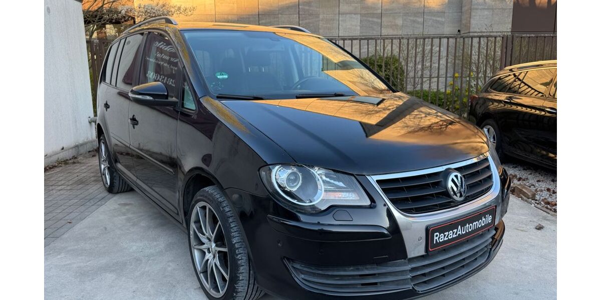 VW Touran 160.000 km 5.990 &euro; Fürth 90763