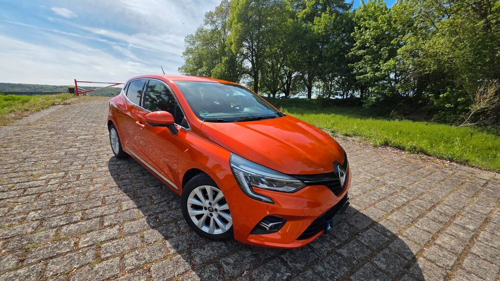 Renault Clio 83.000 km 13.500 &euro; Sinzig 53489
