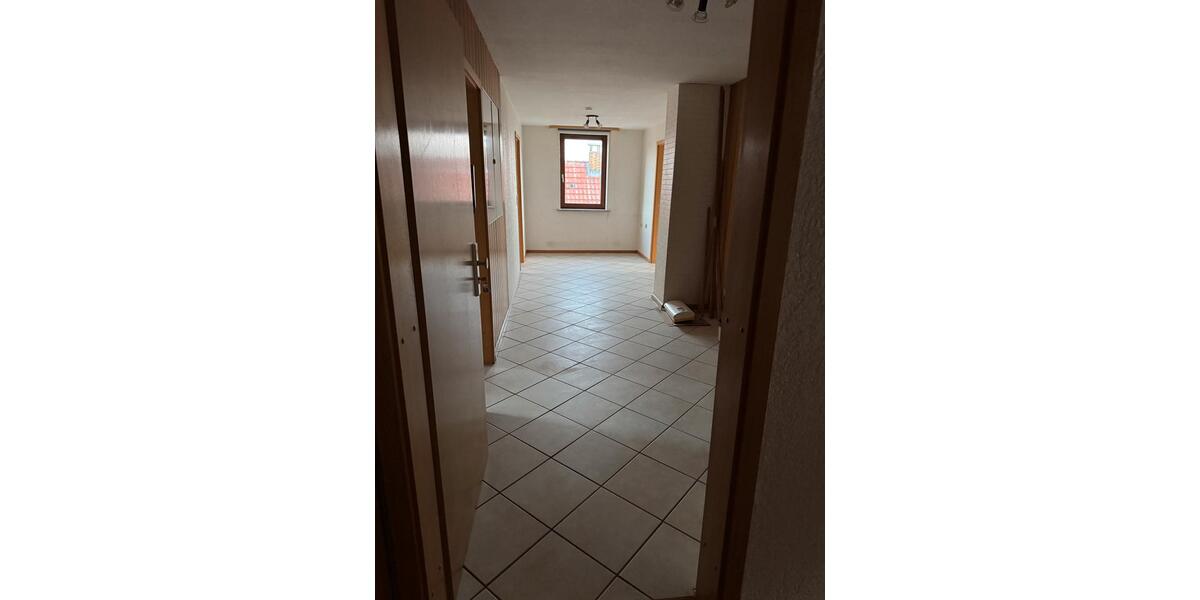 Etagenwohnung Bovenden - 2 Zimmer, 68 m&sup2;, 500&euro; | Angebot:25352600