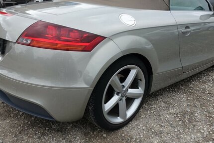 Audi TT 2.0 TFSI Roadster Navi+ Bi-Xenon el. Windschott 179.800 km 8.950 &euro; Neumarkt/OPf 92318