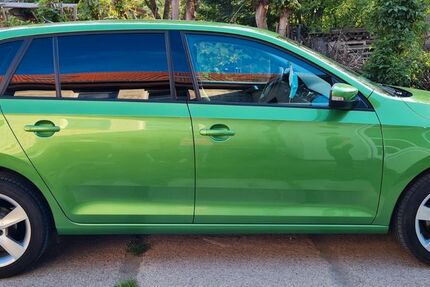 Skoda Rapid 113.000 km 8.200 &euro; Schloßvippach 99195