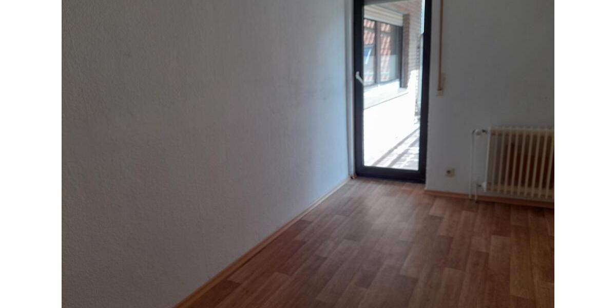Etagenwohnung Papenburg - 3 Zimmer, 100 m&sup2;, 760&euro; | Angebot:26406047