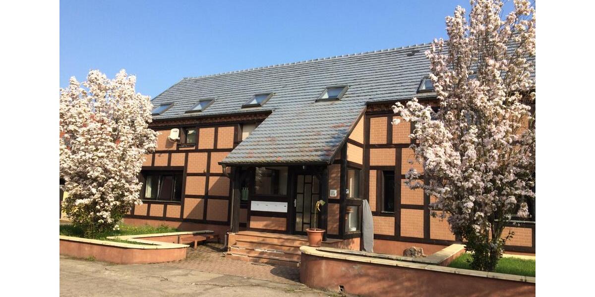 Dachgeschoßwohnung Beeskow - 2 Zimmer, 60 m&sup2;, 410&euro; | Angebot:24832408
