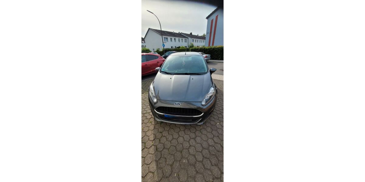 Ford Fiesta 104.000 km 5.700 &euro; Troisdorf 53842