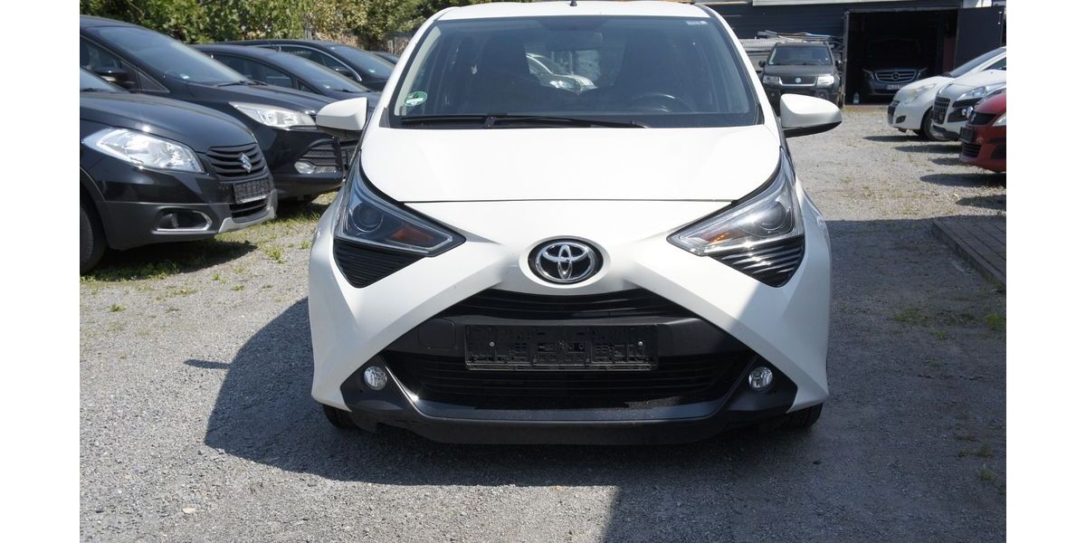 Toyota Aygo (X) 92.000 km 10.800 &euro; Malsch 76316