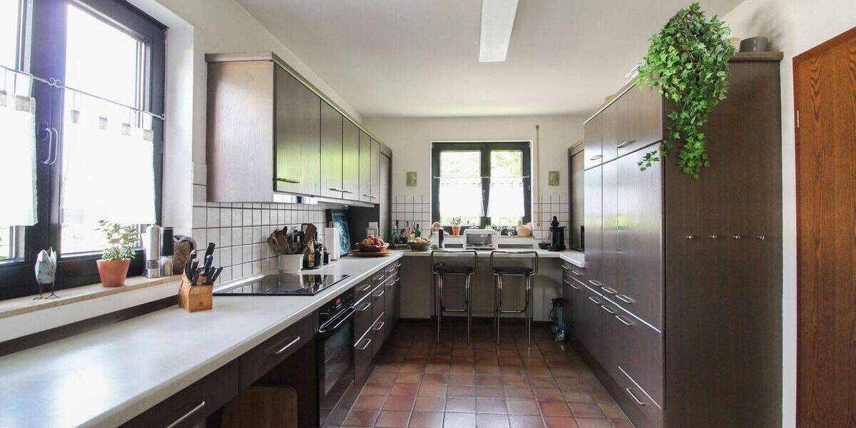 Einfamilienhaus Haan - 7 Zimmer, 303 m&sup2;, 889.000&euro; | Angebot:26834359