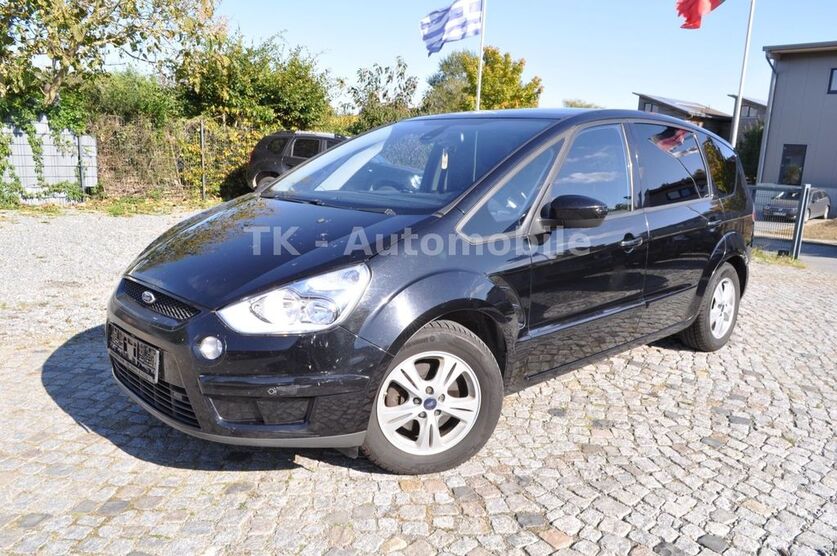 Ford S-Max 280.000 km 1.980 € Ahrensbök 23623