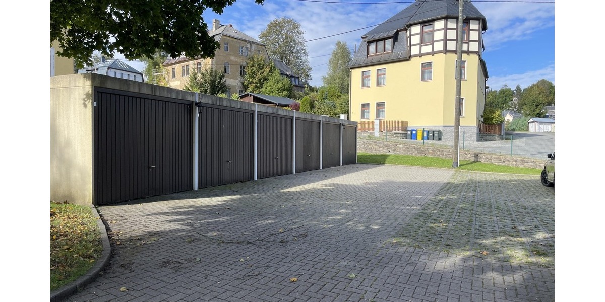 Zur ANLAGE: Komplett renoviert und modernisiert - mit Tageslichtbad, Balkon, Garage und Stellplatz! - Erdgeschoßwohnung Bärenstein Niederschlag | Angebot:26003489