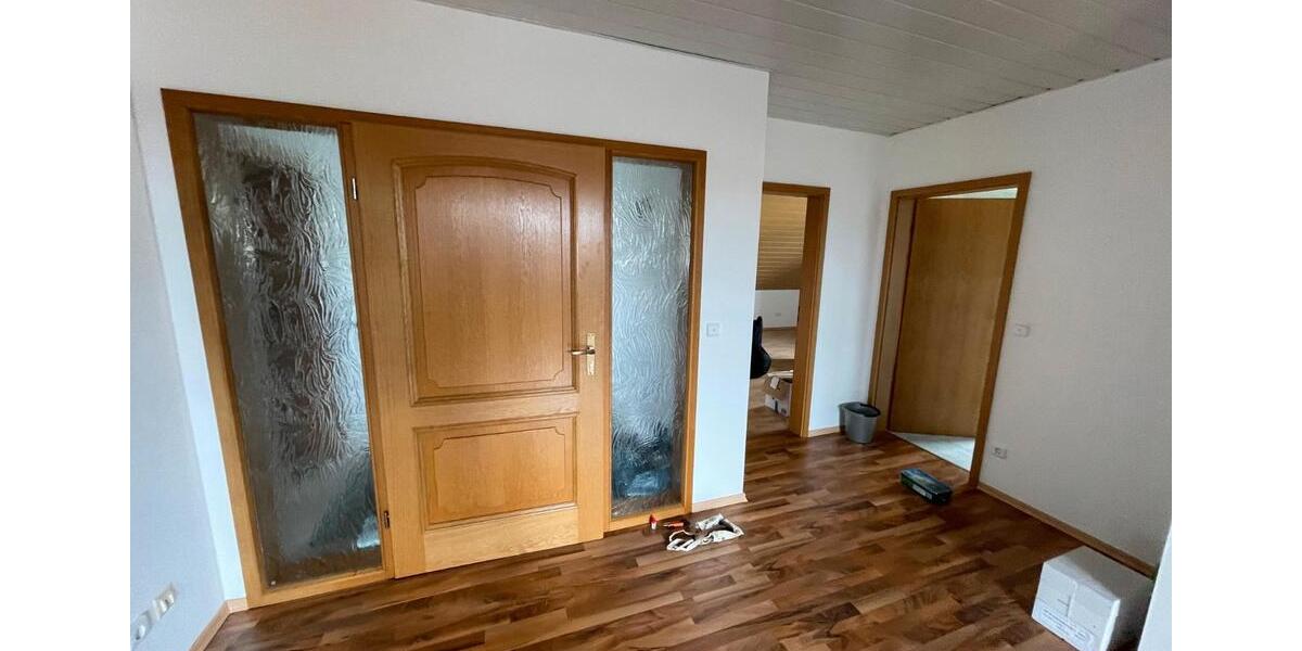 Dachgeschoßwohnung Marktredwitz - 3 Zimmer, 89 m&sup2;, 780&euro; | Angebot:26427251
