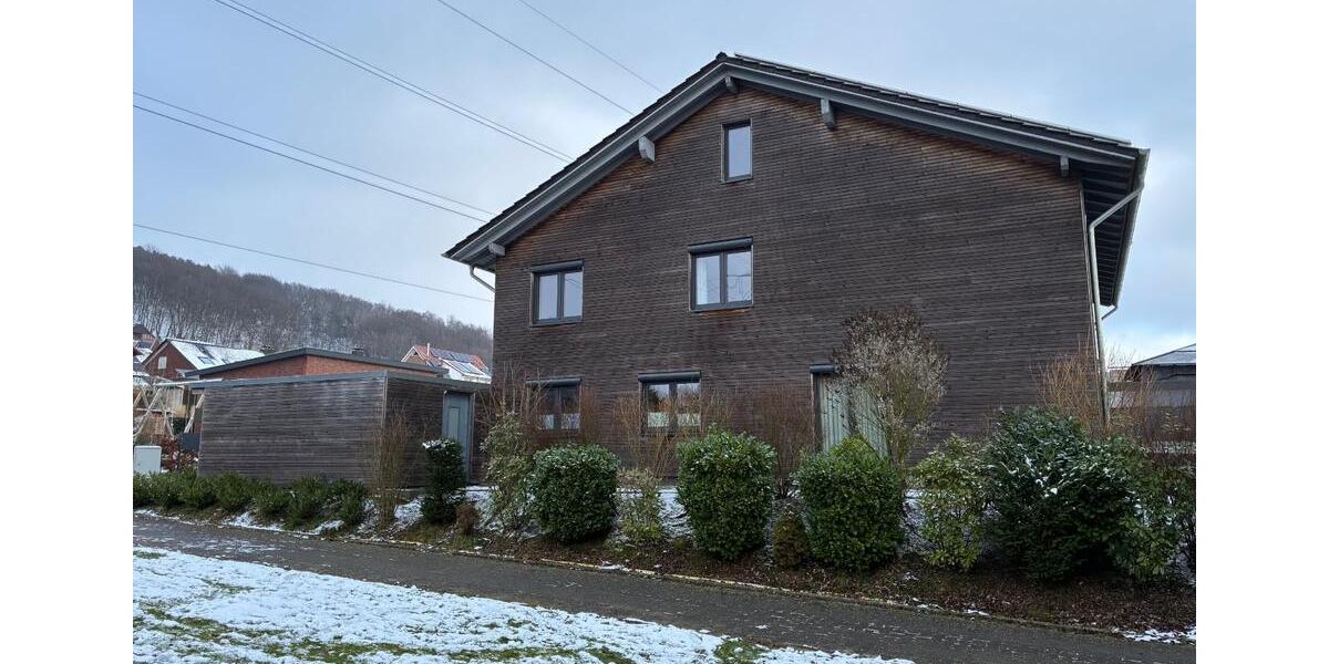 großzügige Doppelhaushälfte in verkehrberuhigter Lage 5 zimmer