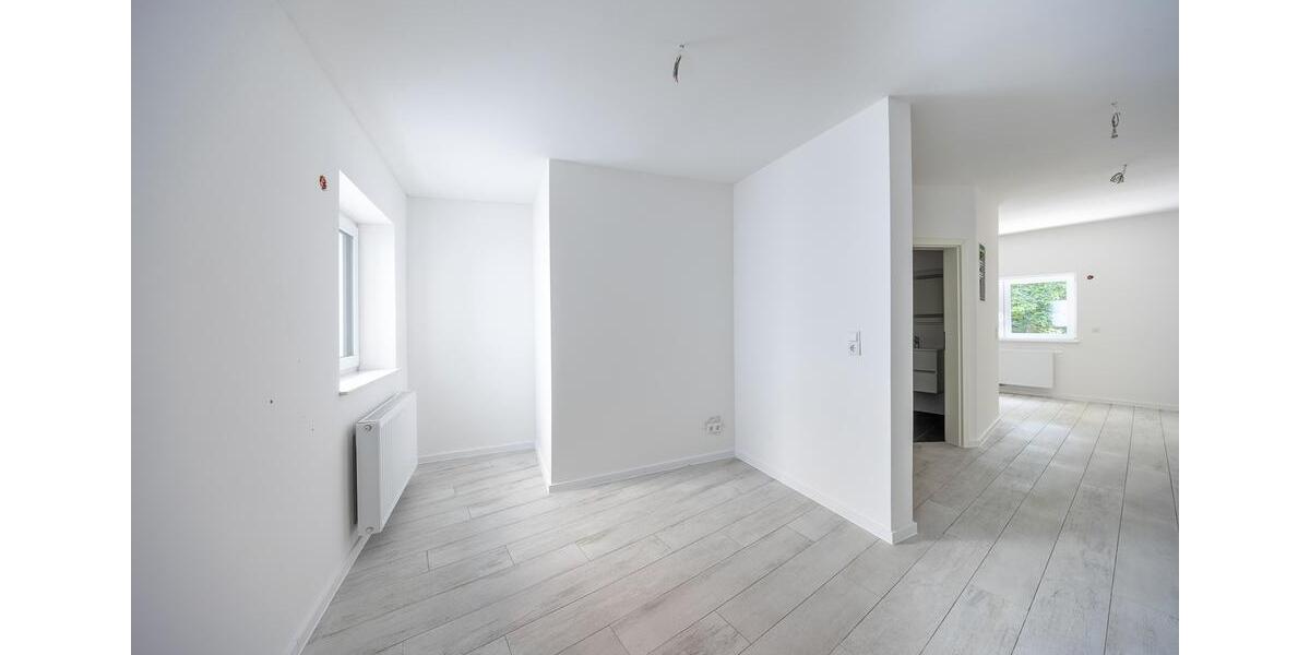 Dachgeschoßwohnung Bremen Neustadt - 1 Zimmer, 33 m&sup2;, 560&euro; | Angebot:25433069