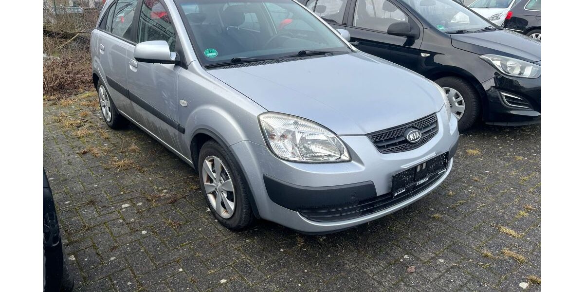 Kia Rio 113.293 km 2.430 &euro; Hörstel 48477