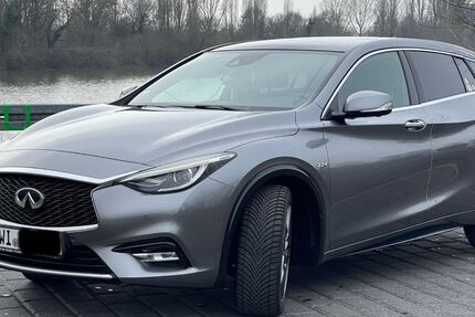 INFINITI Q30 168.450 km 12.000 &euro; Stromberg 55442