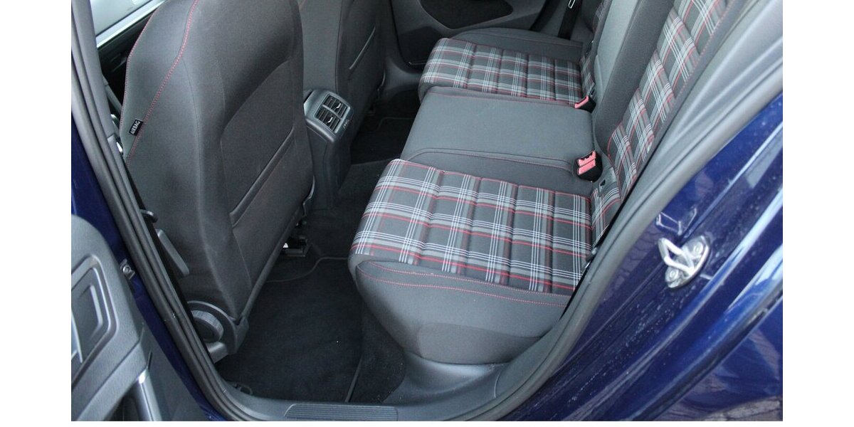 VW Golf VII GTI Performance DSG/NAVI/LED/ACC 90.985 km 20.500 &euro; Höchstenbach 57629