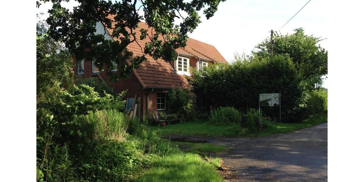 Dachgeschoßwohnung Henstedt-Ulzburg Ulzburg - 2 Zimmer, 72 m&sup2;, 790&euro; | Angebot:25942312