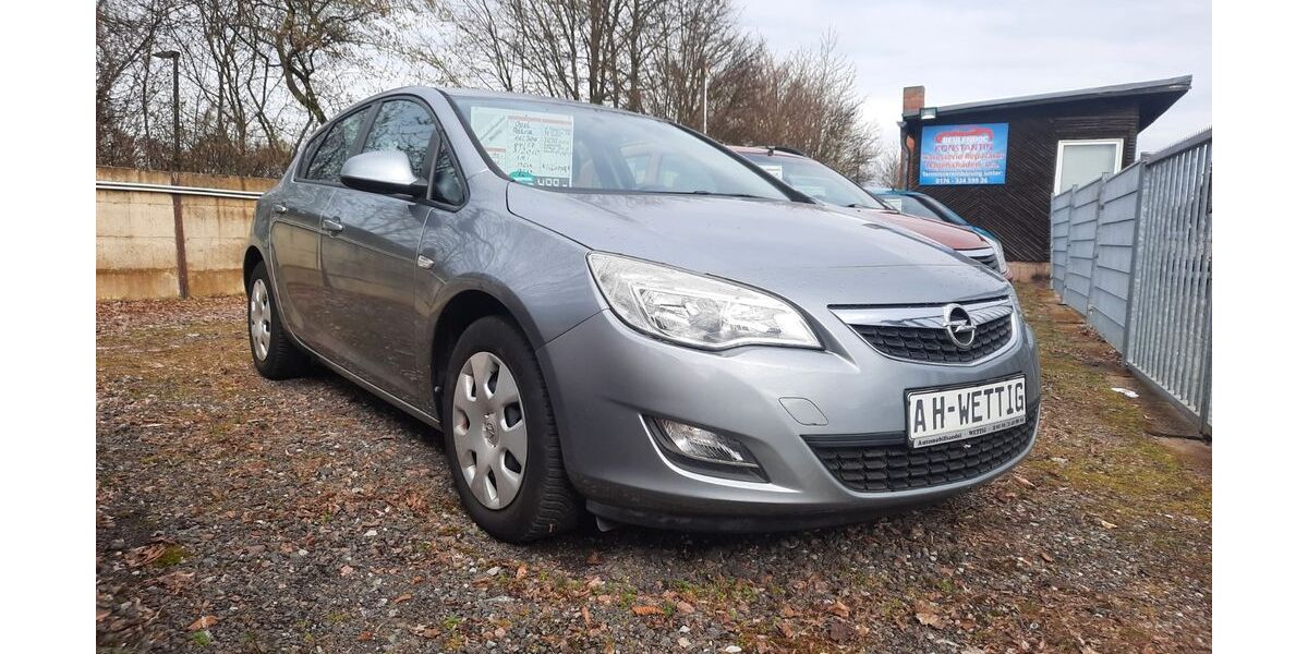 Opel Astra 112.300 km 4.999 &euro; Köthen 06366