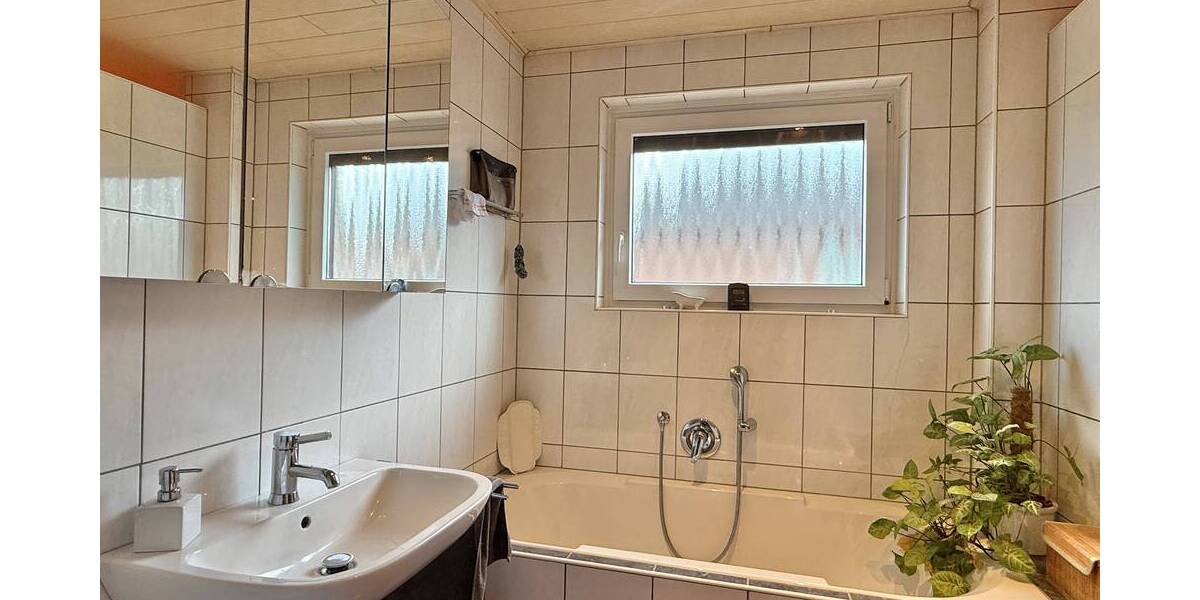 Ihr neues Zuhause wartet auf Sie! Gepflegtes EFH - nur ein 