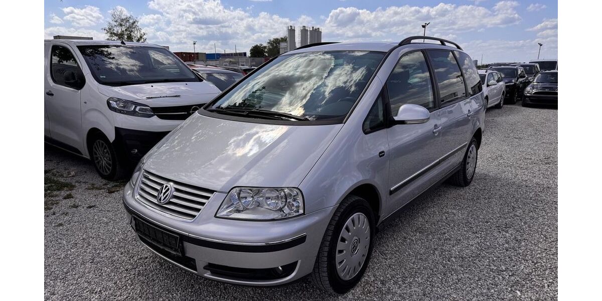 VW Sharan 200.000 km 2.990 &euro; München 81829