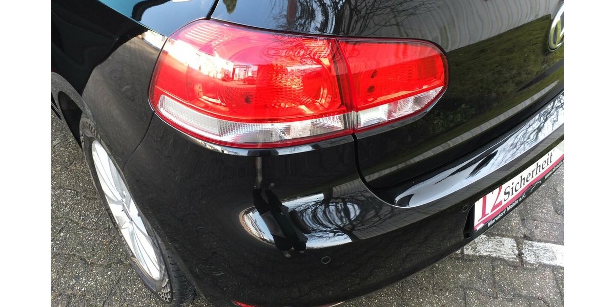 VW Golf STYLE TIPTRONIC KLIMAAUT 5-TÜRIG PARKPILOT 146.255 km 8.408 &euro; Köln 50858