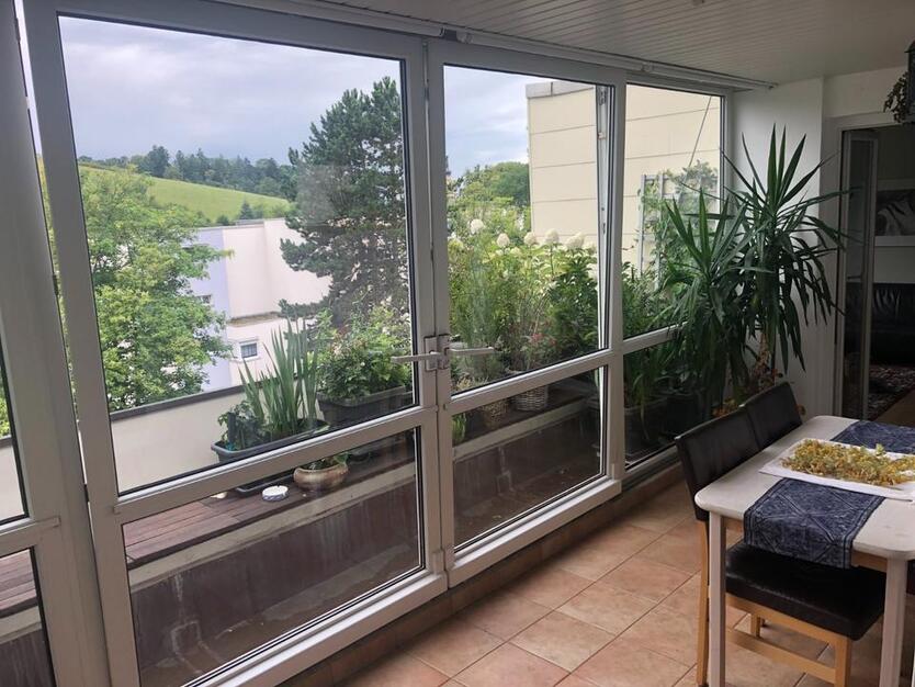 Wohnen im Stadtgrün: 3,5 Zimmer - Wohnung mit Wintergarten zimmer