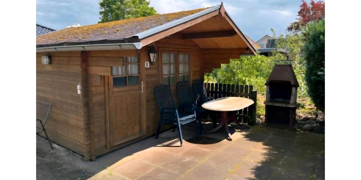 Einfamilienhaus Hillerse - 8 Zimmer, 220 m&sup2;, 1.500&euro; | Angebot:25384739