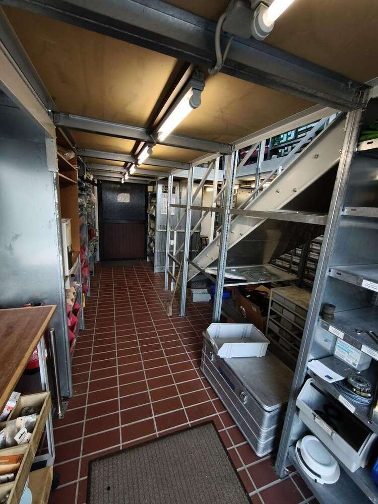 Halle in Erftstadt 520 €