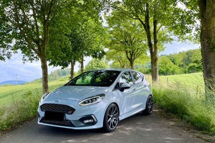 Ford Fiesta 75.000 km 17.400 &euro; Bestwig 59909