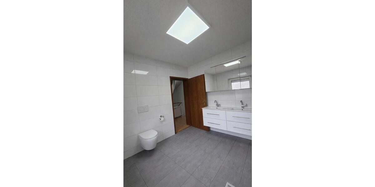 Reihenhaus Schwäbisch Gmünd - 7 Zimmer, 139 m&sup2;, 1.500&euro; | Angebot:26618242