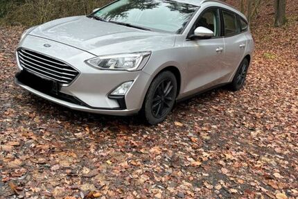Ford Focus 75.200 km 9.899 &euro; Roding 93426