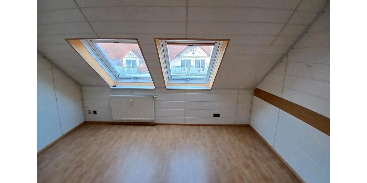 Dachgeschoßwohnung Hanau Groß-Steinheim - 3 Zimmer, 67 m&sup2;, 249.000&euro; | Angebot:24702772