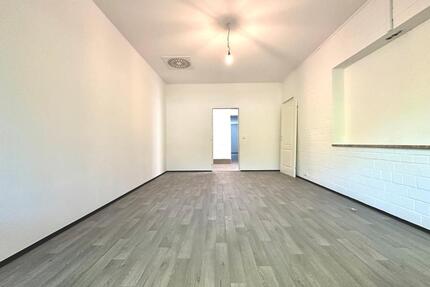 Modernes Büro ab sofort zu vermieten in Russee