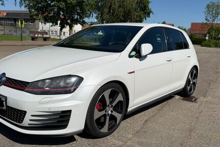 VW Golf 145.100 km 12.990 &euro; Spraitbach 73565