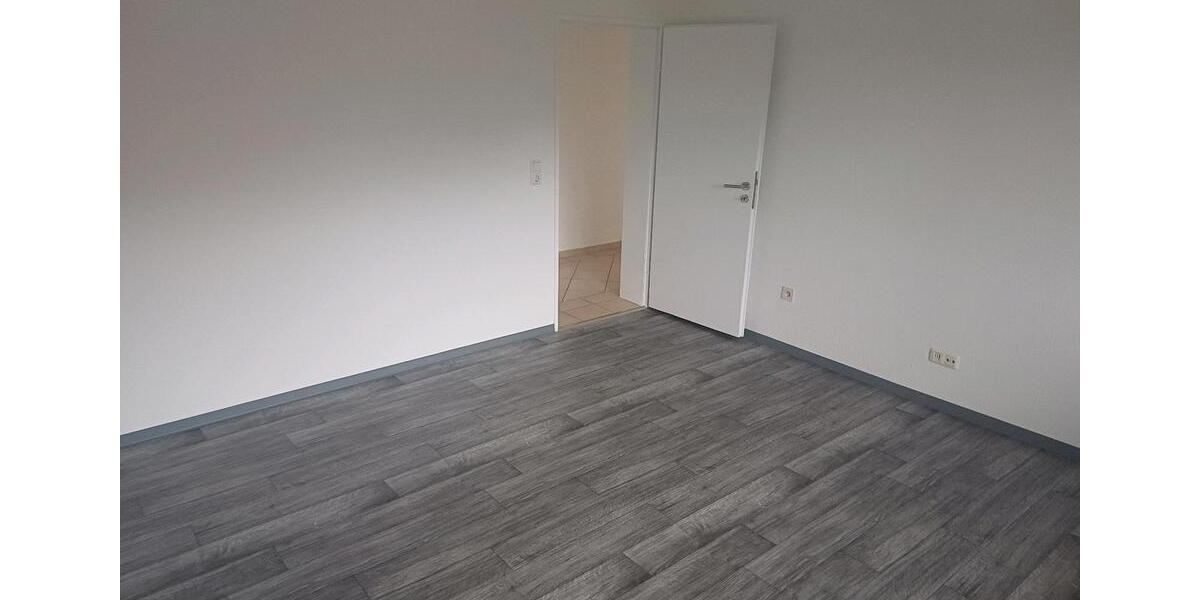 Etagenwohnung Nienburg (Weser) - 4 Zimmer, 88 m&sup2;, 930&euro; | Angebot:25588607