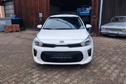 Kia Rio 118.650 km 7.900 &euro; Rimsting 83253