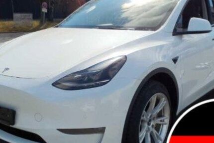 Tesla Model Y 100.000 km 31.450 &euro; Bad Kissingen 97688
