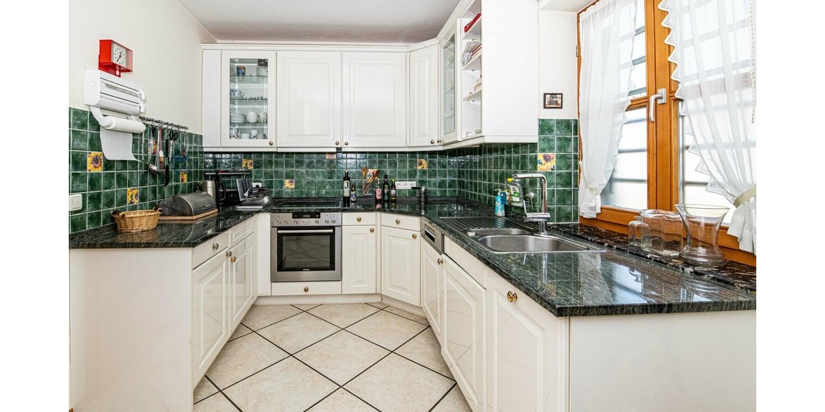 Großzügiges Zuhause mit umzäunten Gartengrundstück und vielseitigem Studio - Einfamilienhaus Schönthal | Angebot:27038045