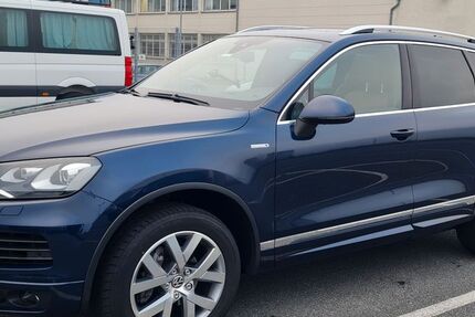 VW Touareg 235.000 km 14.400 &euro; Bremen 28325