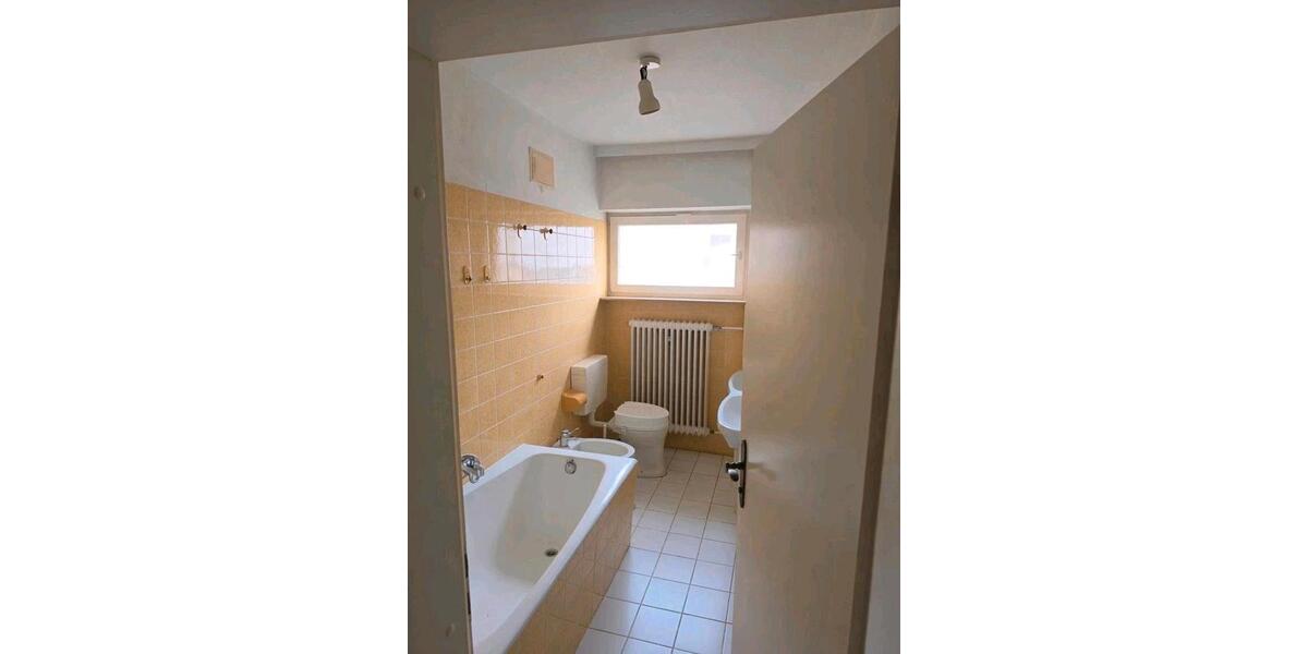Reihenhaus Hohenroth - 9 Zimmer, 181 m&sup2;, 325.000&euro; | Angebot:26780713