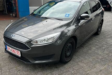Ford Focus 210.936 km 3.999 &euro; Gummersbach 51645