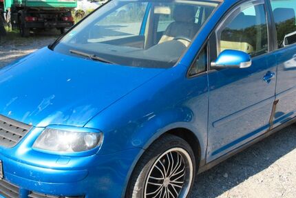 VW Touran 342.000 km 799 &euro; Eisfeld 98673