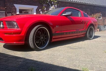 Ford Mustang 133.500 km 14.400 &euro; Hamminkeln 46499