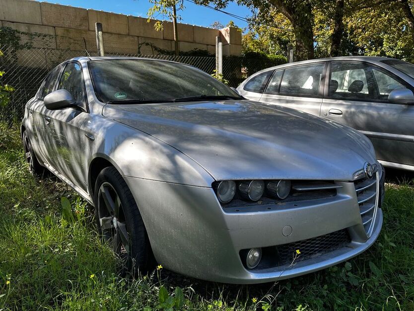 Alfa Romeo 159 242.000 km 1.990 € Berlin 14167