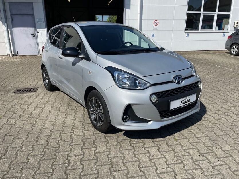 i10