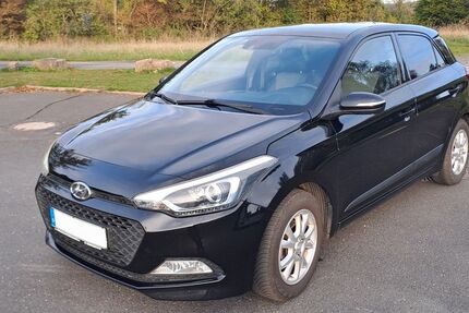 Hyundai i20 142.000 km 7.350 € Krayenberggemeinde 36460