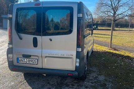 Opel Vivaro 239.000 km 8.000 &euro; Hildrizhausen 71157
