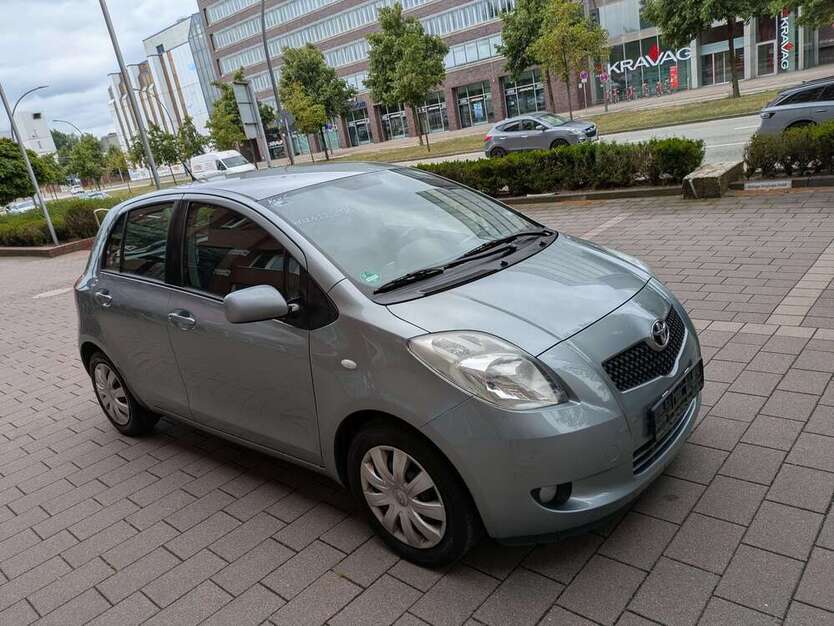 Yaris