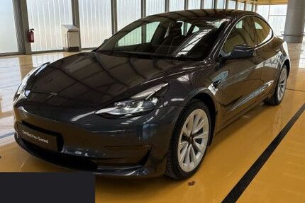Tesla Model 3 59.208 km 32.600 &euro; Hanau 63457