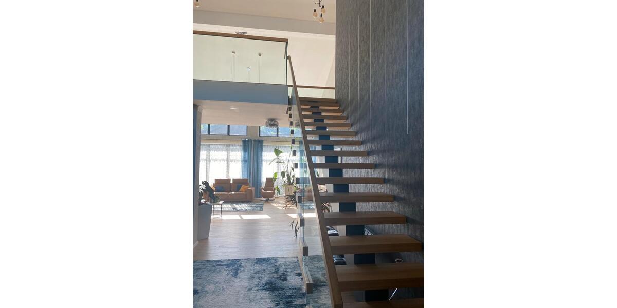 Einfamilienhaus Nümbrecht - 6 Zimmer, 380 m&sup2;, 750.000&euro; | Angebot:26891234