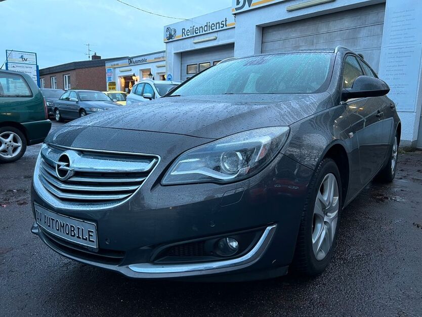 Opel Insignia 75.000 km 11.950 € Lübeck 23560