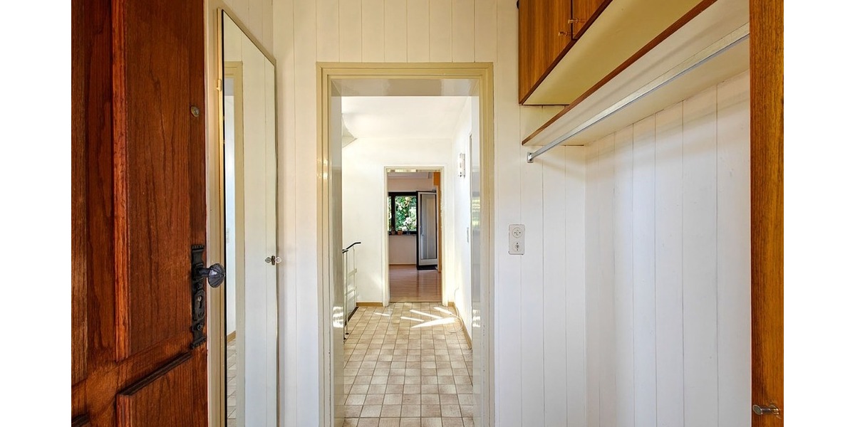 Reihenendhaus mit PKW Stellplatz in Orschel-Hagen - Reihenendhaus Reutlingen Orschel-Hagen | Angebot:27130740
